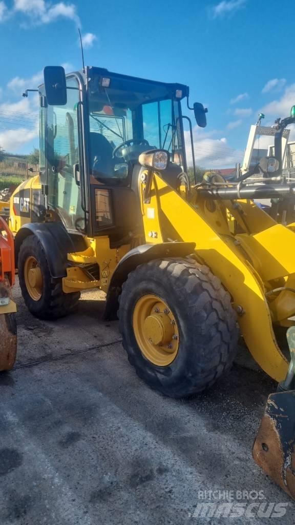 CAT 907M  휠로우더