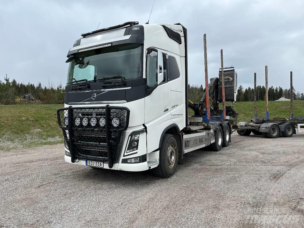 Volvo FH16 650hk 목재 트럭