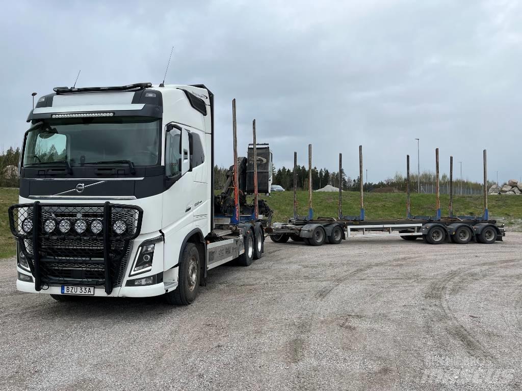 Volvo FH16 650hk 목재 트럭