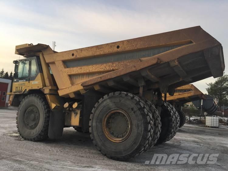 Komatsu HD 605-5 초대형 덤프 트럭