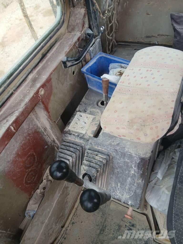 Komatsu WA 600-1  휠로우더