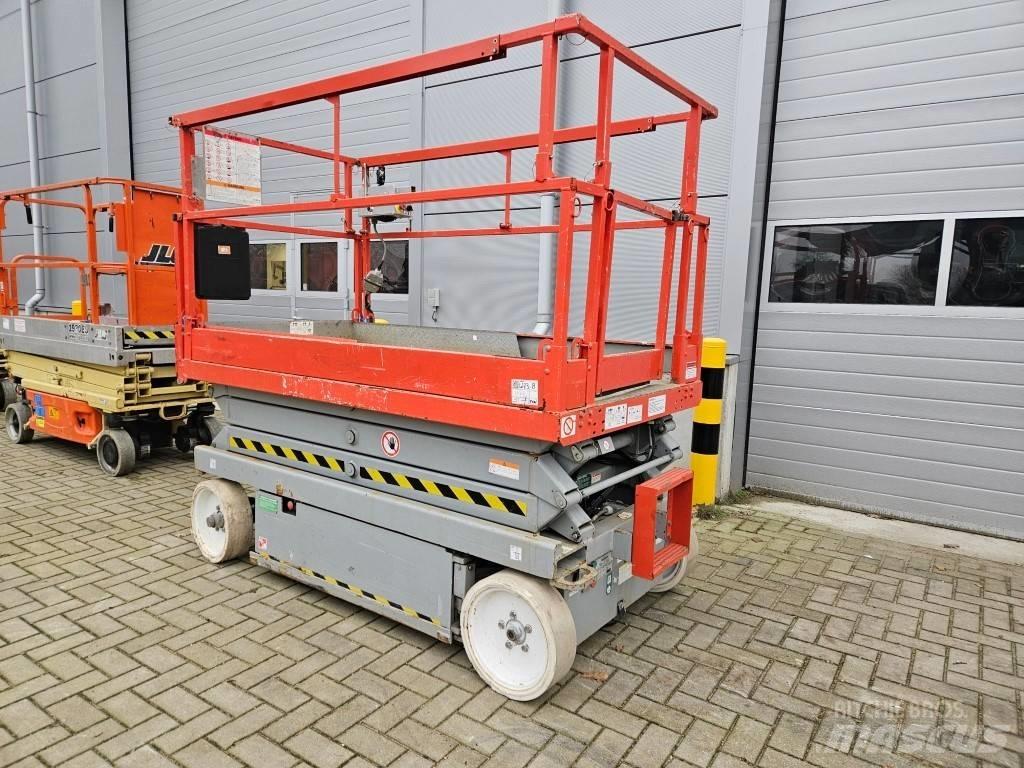 SkyJack SJ 4620 가위형 리프트