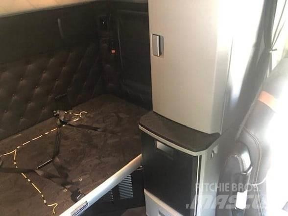 Kenworth T680 트랙터 유닛