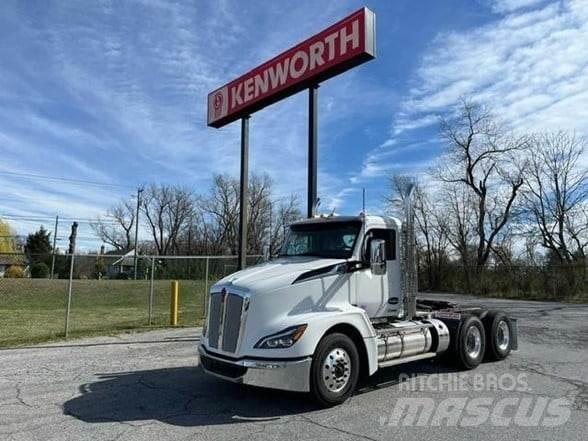 Kenworth T680 트랙터 유닛