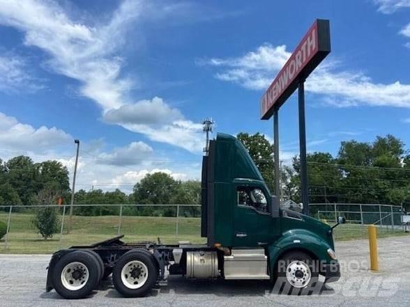 Kenworth T680 트랙터 유닛