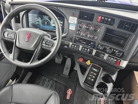 Kenworth T880 덤프 트럭