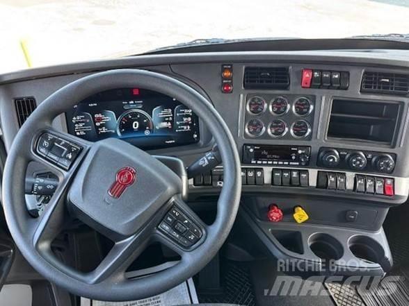 Kenworth T880 덤프 트럭