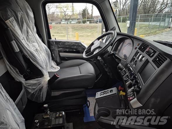 Kenworth T880 덤프 트럭