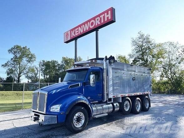 Kenworth T880 덤프 트럭
