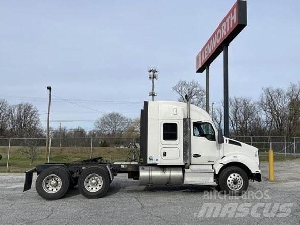 Kenworth T880 트랙터 유닛