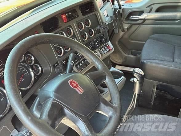 Kenworth T880 덤프 트럭
