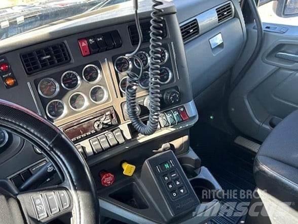 Kenworth T880 덤프 트럭