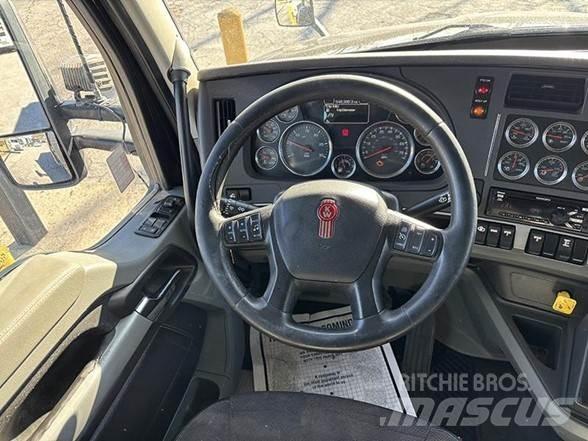 Kenworth T880 덤프 트럭