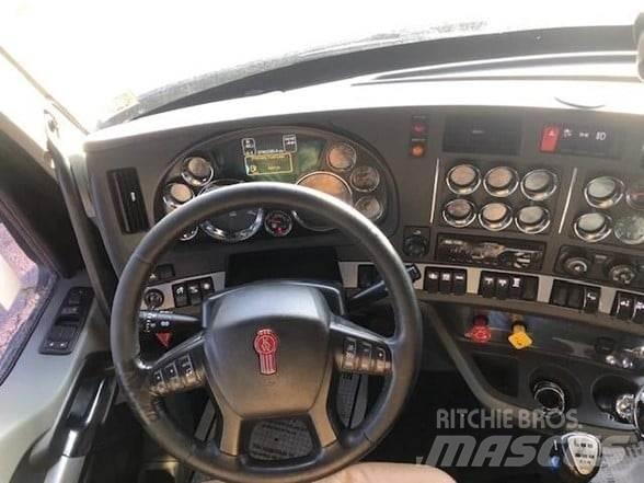 Kenworth T880 덤프 트럭