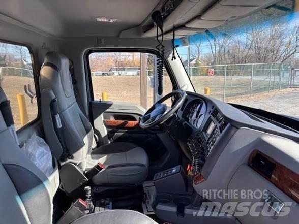 Kenworth T880 덤프 트럭