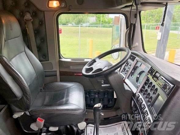 Kenworth W900 덤프 트럭