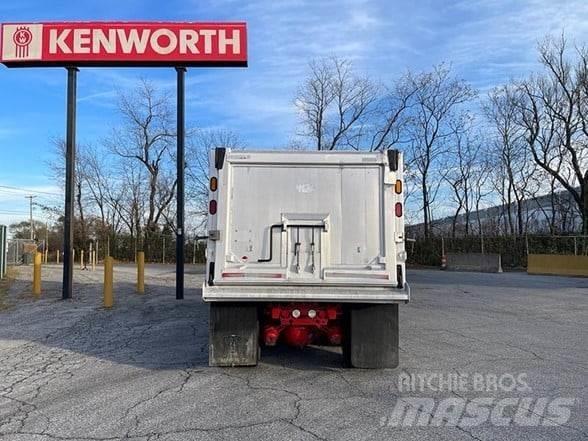 Kenworth W900B 덤프 트럭