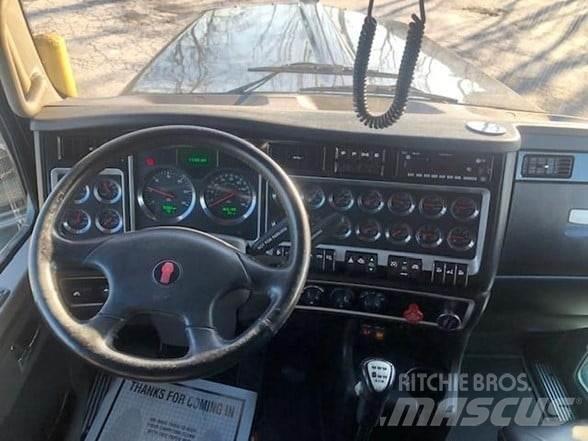 Kenworth W900B 덤프 트럭