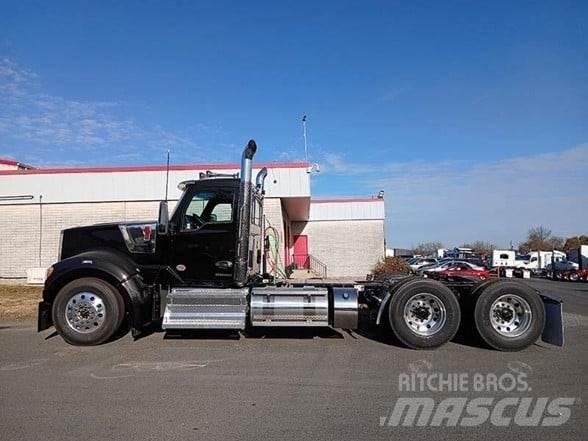 Kenworth W990 트랙터 유닛