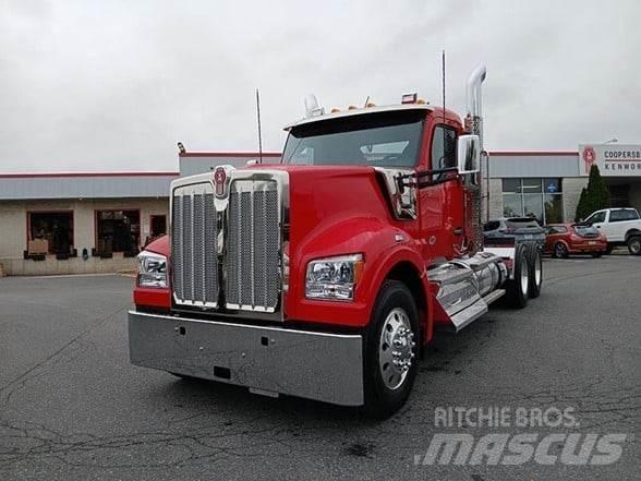 Kenworth W990 트랙터 유닛