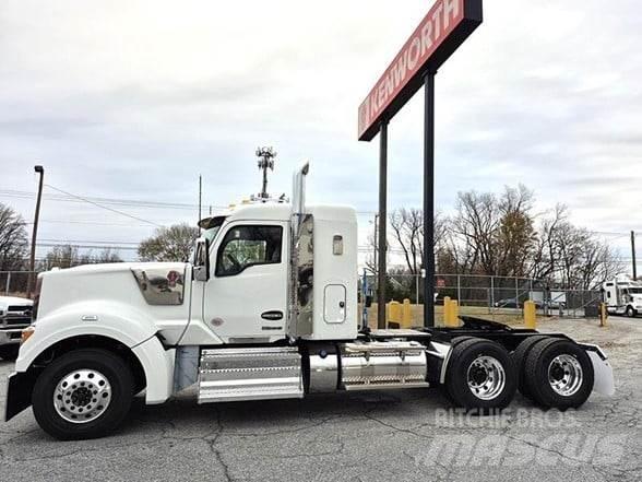 Kenworth W990 트랙터 유닛