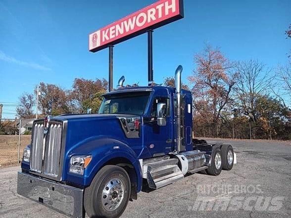Kenworth W990 트랙터 유닛