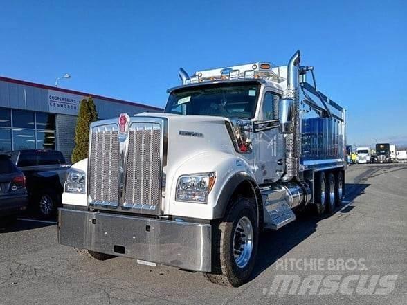 Kenworth W990 덤프 트럭