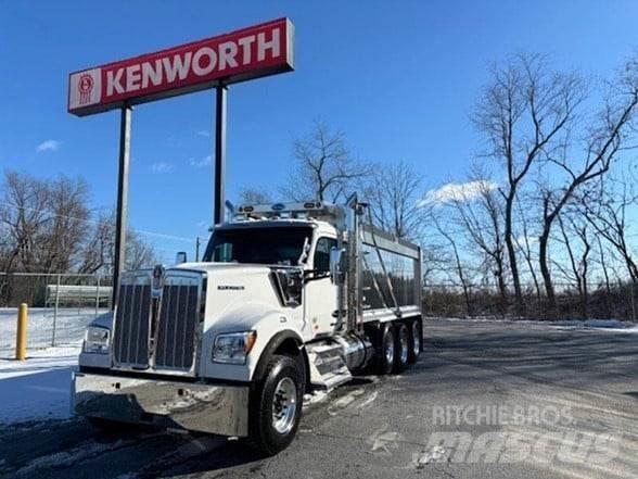 Kenworth W990 덤프 트럭