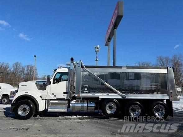 Kenworth W990 덤프 트럭