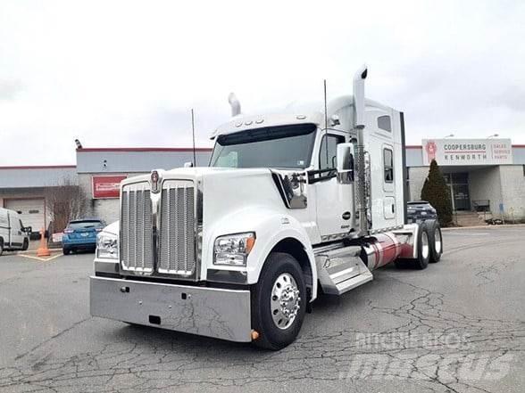 Kenworth W990 트랙터 유닛