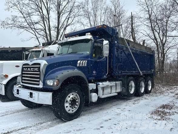 Mack GRANITE 64FR 덤프 트럭