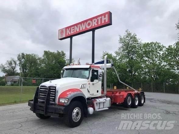 Mack GRANITE GU713 폐기물 수거 트럭