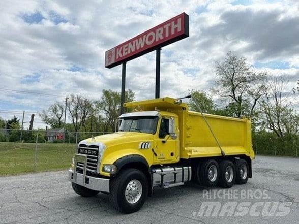 Mack GRANITE GU713 덤프 트럭