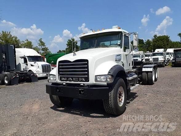 Mack GRANITE GU713 트랙터 유닛