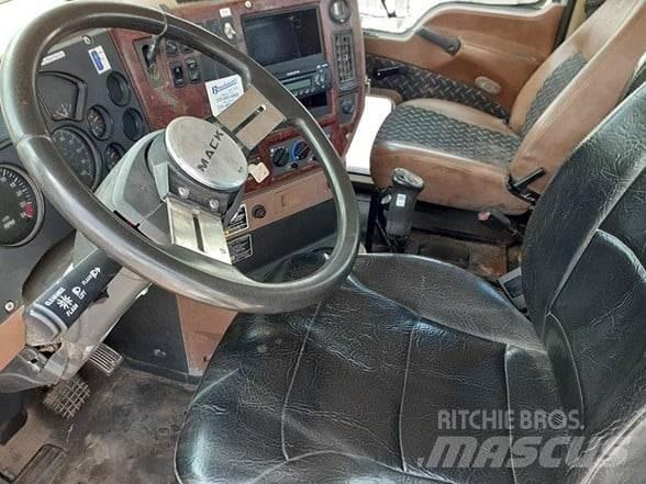 Mack GRANITE GU713 트랙터 유닛