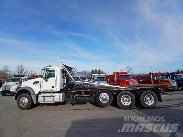 Mack GRANITE GU713 폐기물 수거 트럭