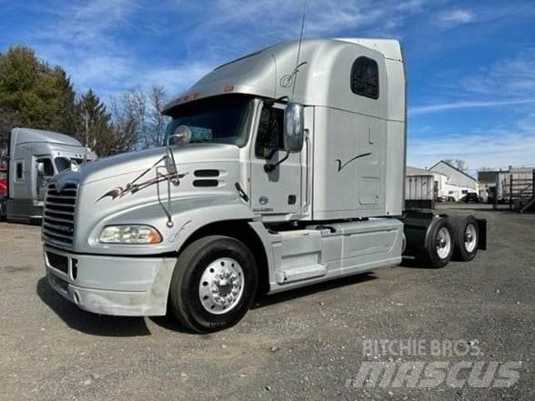 Mack PINNACLE CXU613 트랙터 유닛