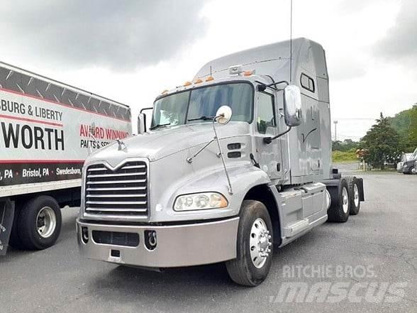 Mack PINNACLE CXU613 트랙터 유닛