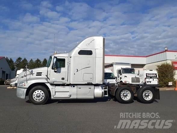 Mack PINNACLE CXU613 트랙터 유닛