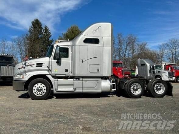 Mack PINNACLE CXU613 트랙터 유닛