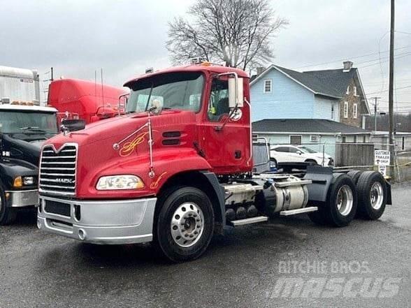 Mack PINNACLE CXU613 트랙터 유닛