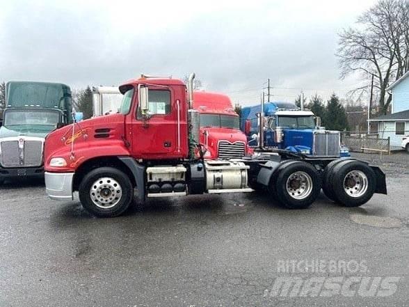 Mack PINNACLE CXU613 트랙터 유닛