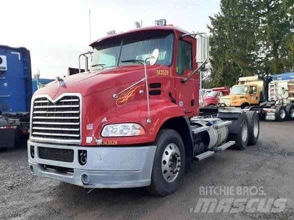 Mack PINNACLE CXU613 트랙터 유닛