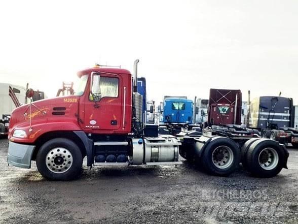 Mack PINNACLE CXU613 트랙터 유닛