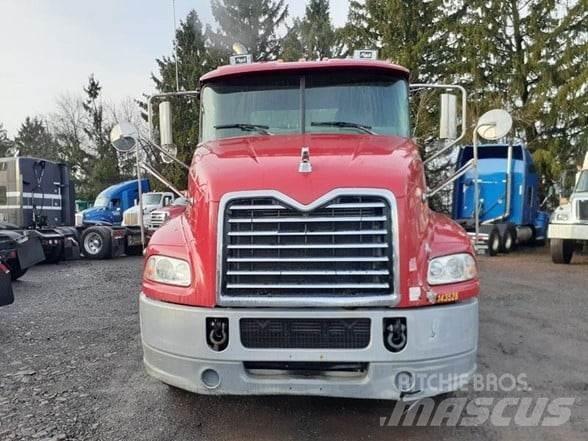 Mack PINNACLE CXU613 트랙터 유닛