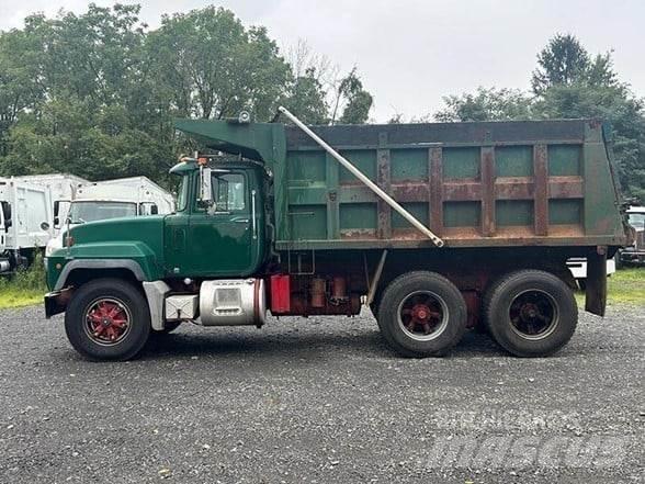 Mack RD688SX 덤프 트럭
