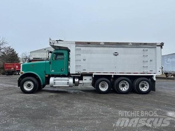 Peterbilt 367 덤프 트럭