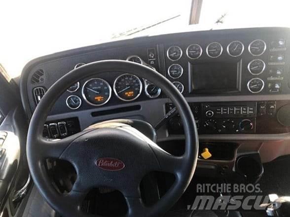 Peterbilt 389 덤프 트럭