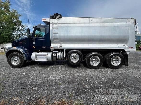 Peterbilt 567 덤프 트럭