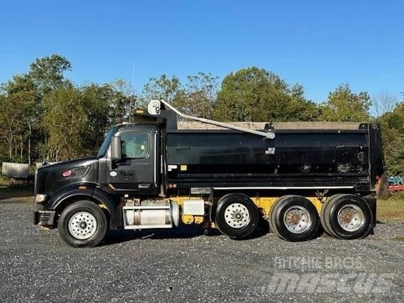 Peterbilt 567 덤프 트럭